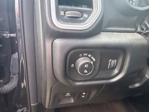 Used 2021 RAM 1500 Big Horn AWD/4WD image 14