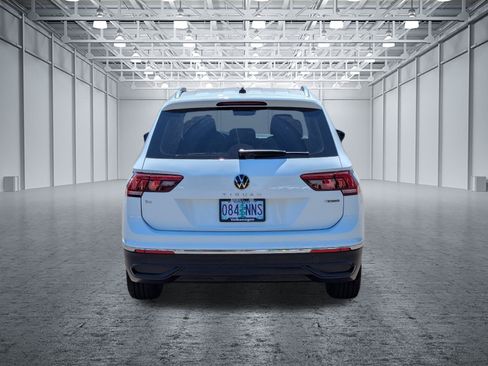 Used 2022 Volkswagen Tiguan SE AWD/4WD image 4