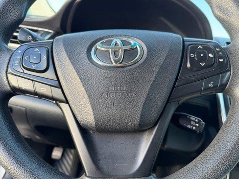Used 2016 Toyota Camry LE image 10