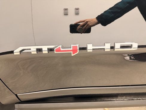 Used 2024 GMC Sierra 2500 AT4 w/ AT4 Premium Plus Package image 24