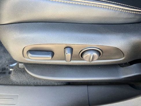 Used 2024 GMC Terrain AT4 image 22