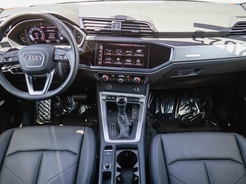 Certified 2025 Audi Q3 2.0T Premium w/ Convenience Package AWD/4WD image 13