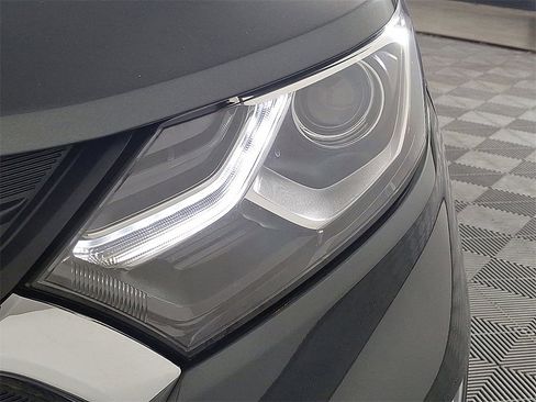 Used 2021 Chevrolet Equinox LT image 10