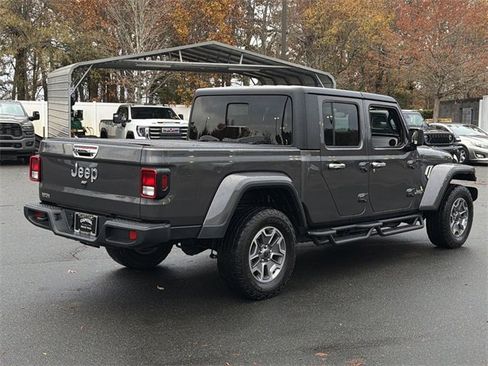 Used 2024 Jeep Gladiator Sport image 13