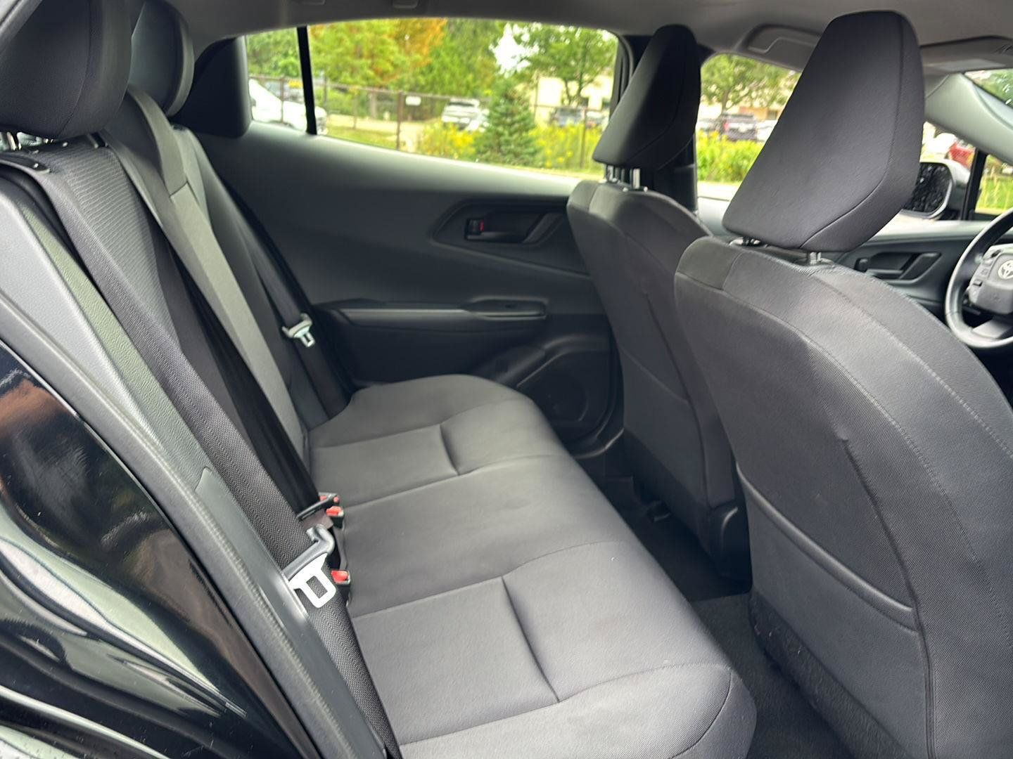 Used 2024 Toyota Prius LE FWD image 15