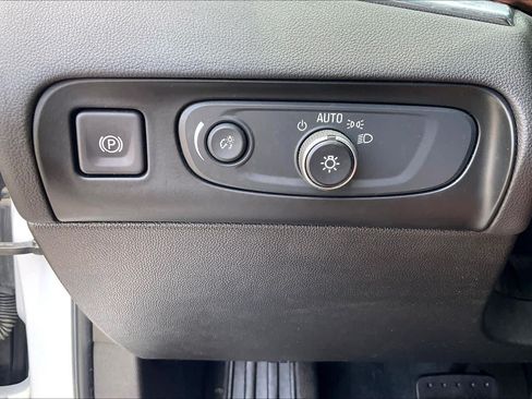 Used 2021 Buick Enclave Avenir w/ Avenir Technology Package AWD/4WD image 34