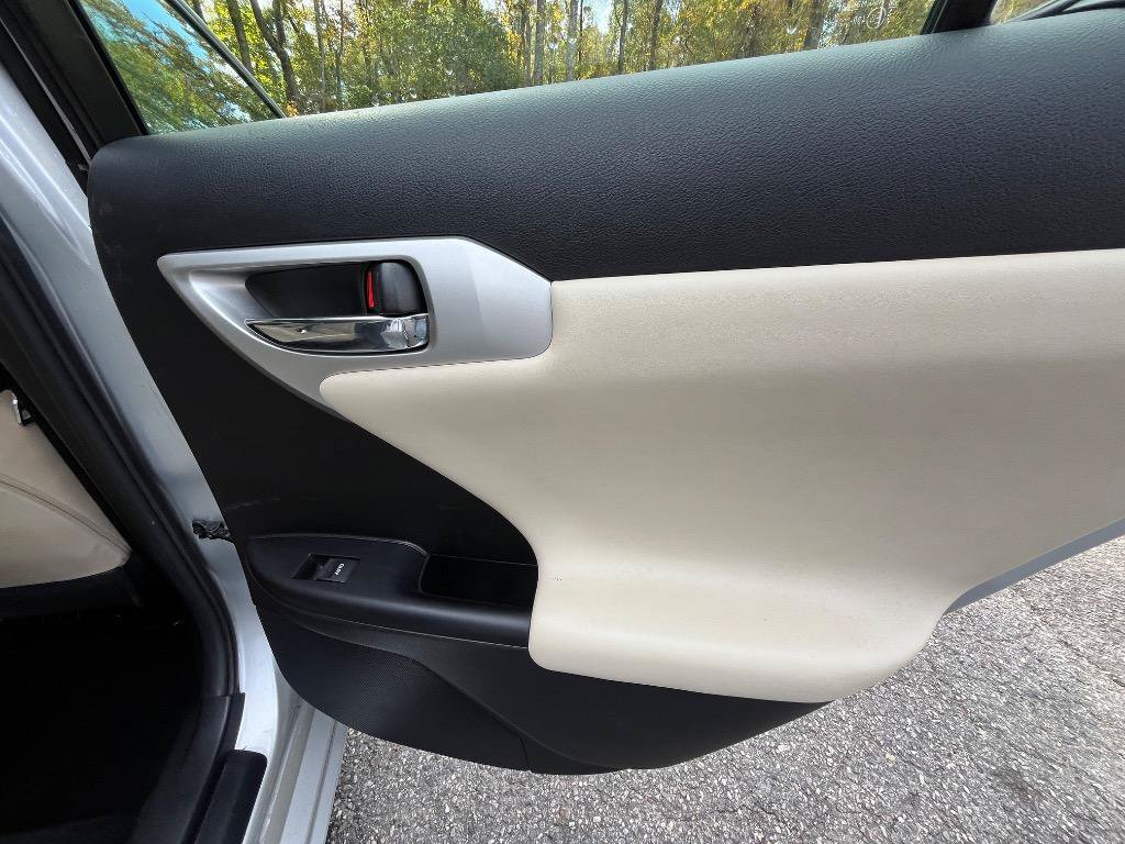 Used 2011 Lexus CT 200h Premium w/ Premium Audio Pkg FWD image 37