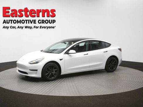Used 2023 Tesla Model 3 Standard Range image 54