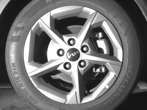 Used 2025 Kia K4 FWD image 16
