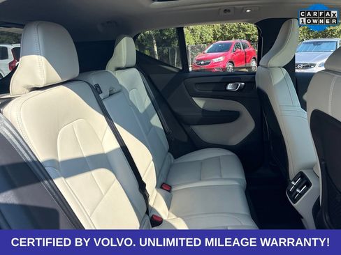 Certified 2024 Volvo XC40 B5 Ultimate w/ Protection Package Premier AWD/4WD image 10