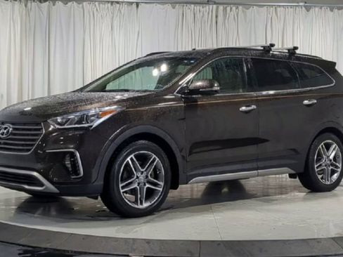 Used 2017 Hyundai Santa Fe Limited w/ Cargo Package AWD/4WD image 5