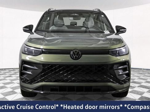 Used 2026 Volkswagen Tiguan SE R-Line AWD/4WD image 9