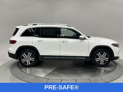 Certified 2024 Mercedes-Benz EQB 250+ image 8