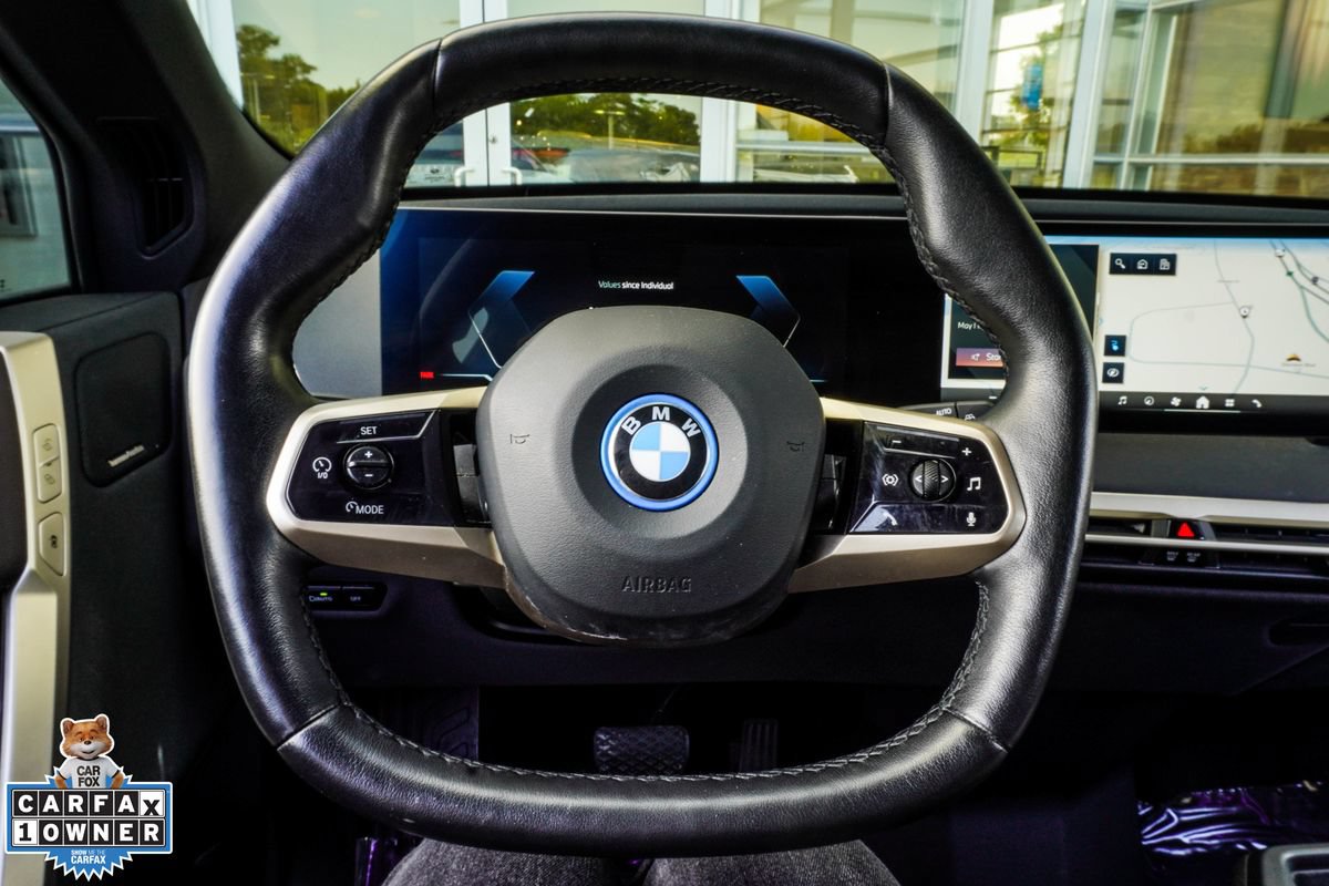 Used 2024 BMW iX xDrive50 w/ Premium Package AWD/4WD image 14