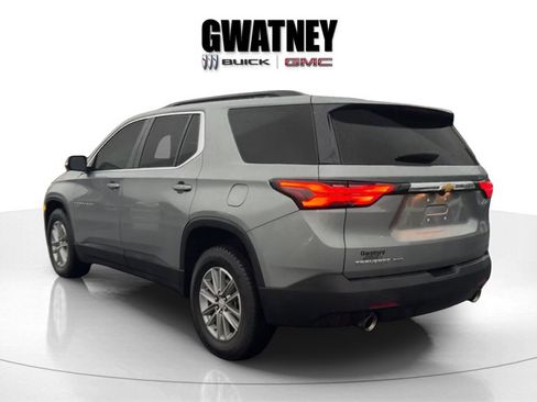 Used 2023 Chevrolet Traverse LT image 4