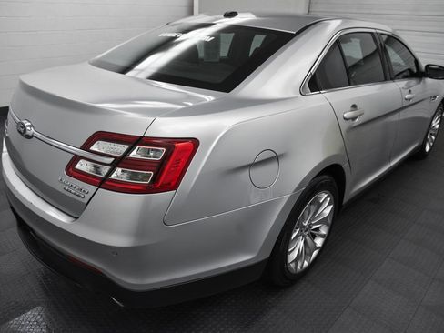 Used 2019 Ford Taurus Limited image 7