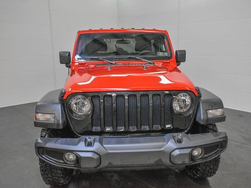 Used 2022 Jeep Wrangler Willys image 2