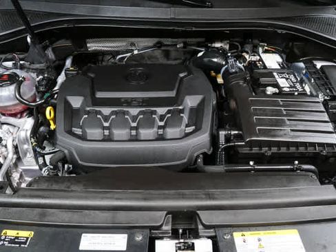 Certified 2024 Volkswagen Tiguan S image 34
