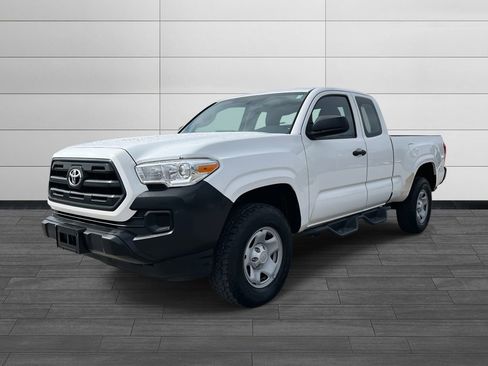 Used 2016 Toyota Tacoma SR image 7
