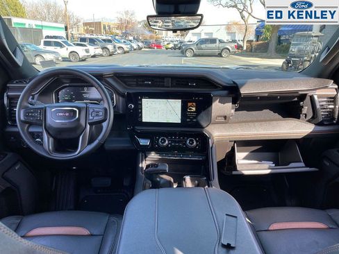 Used 2025 GMC Sierra 1500 AT4 w/ AT4 Premium Package image 8