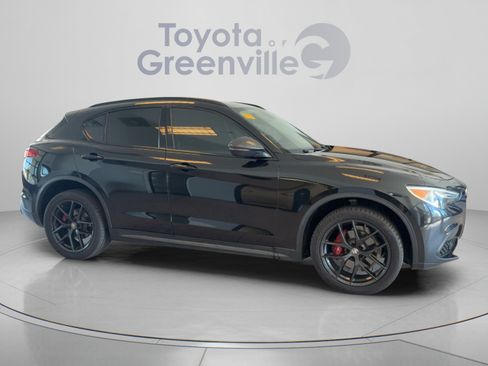 Used 2019 Alfa Romeo Stelvio Ti w/ Nero Edizione AWD/4WD image 7
