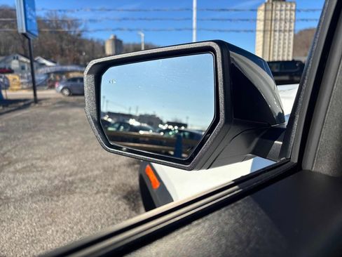 New 2026 GMC Canyon Elevation w/ Convenience Package image 12