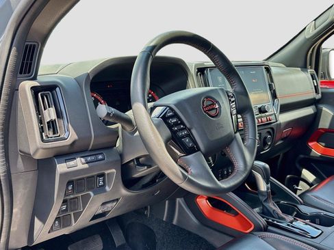 Used 2025 Nissan Frontier Pro-X w/ Pro Premium Package RWD image 9