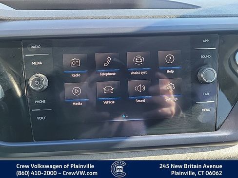 Certified 2022 Volkswagen Taos SE image 6