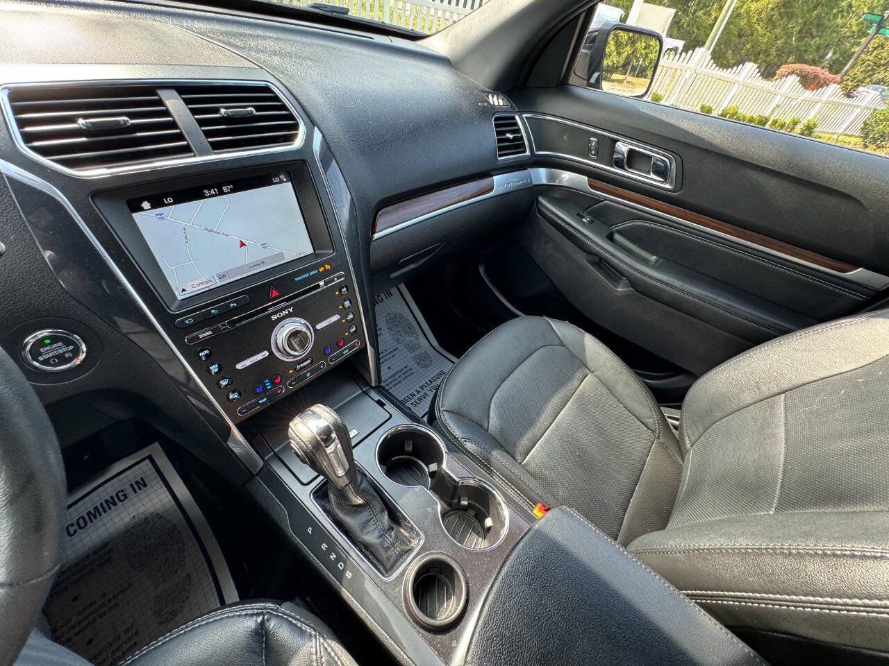Used 2018 Ford Explorer Limited w/ Equipment Group 301A FWD image 18