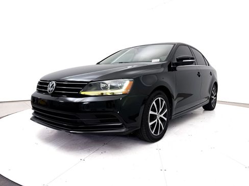 Used 2017 Volkswagen Jetta SE FWD image 11