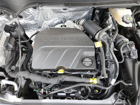 New 2025 Chevrolet Trax LT w/ Driver Confidence Package image 27