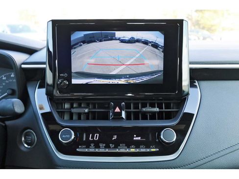 Used 2025 Toyota Corolla SE image 23