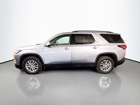 Used 2023 Chevrolet Traverse LT FWD image 6