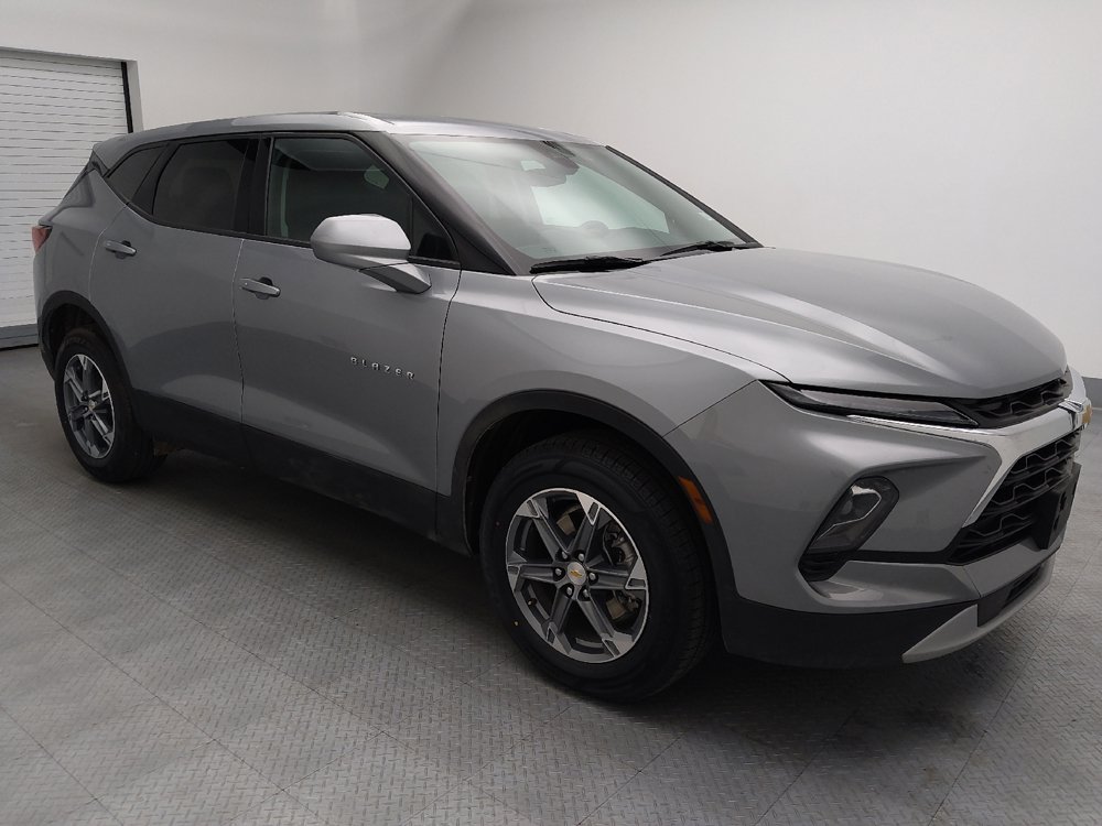 Used 2025 Chevrolet Blazer LT FWD image 13