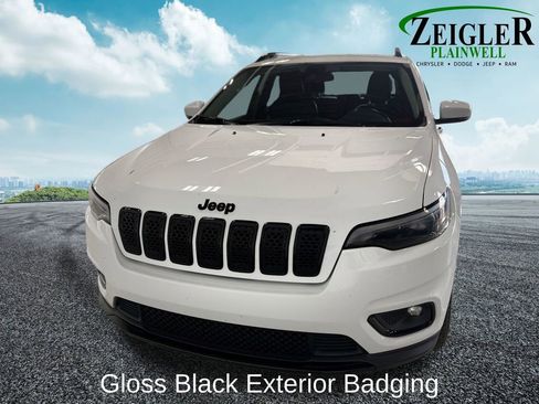 Used 2019 Jeep Cherokee Latitude Plus AWD/4WD image 9