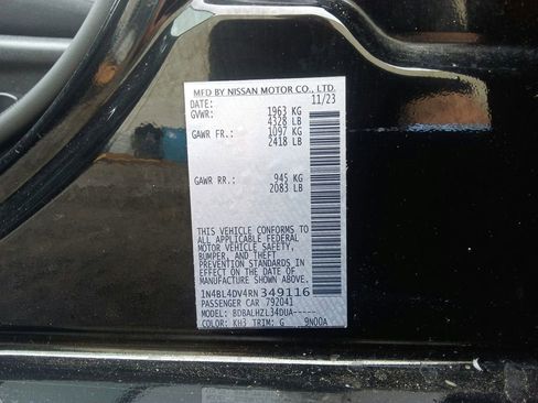 Used 2024 Nissan Altima 2.5 SV FWD image 18