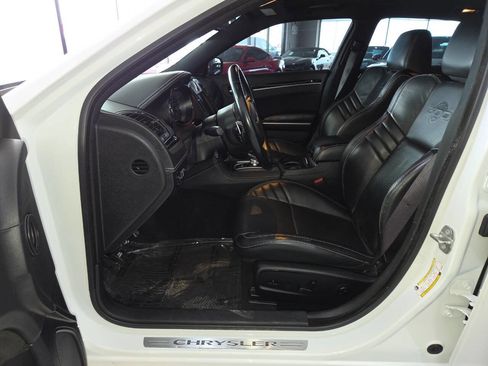 Used 2023 Chrysler 300 C RWD image 14