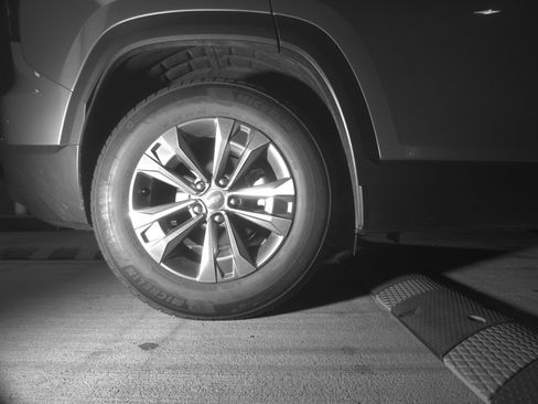 Used 2025 Chevrolet Equinox LT image 15