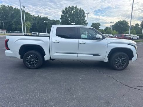 Used 2025 Toyota Tundra Platinum AWD/4WD image 2