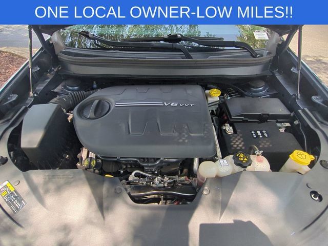 Used 2019 Jeep Cherokee Trailhawk w/ Cold Weather Group AWD/4WD image 37