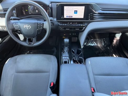 Used 2025 Toyota Camry LE AWD/4WD image 15
