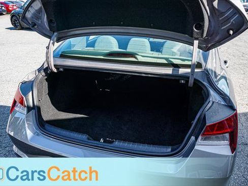 Used 2021 Hyundai Elantra SEL FWD image 36