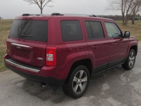 Used 2017 Jeep Patriot High Altitude image 2