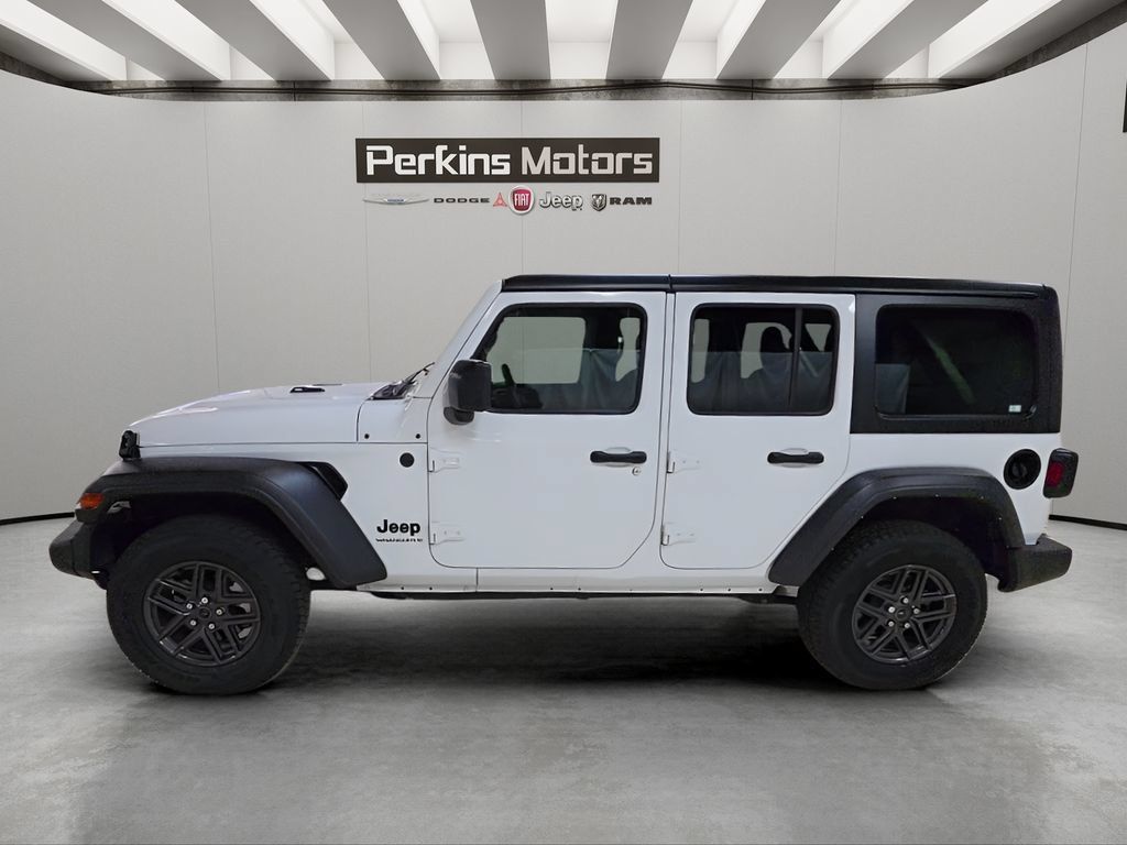 Used 2024 Jeep Wrangler Unlimited Sport AWD/4WD image 2