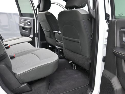 Used 2024 RAM 3500 Big Horn image 37