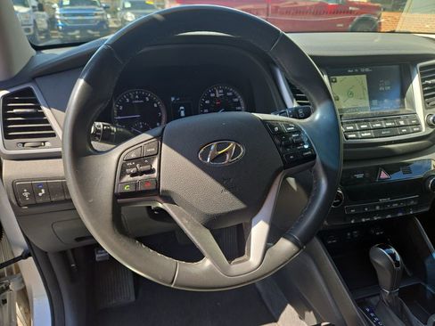 Used 2016 Hyundai Tucson Limited image 15