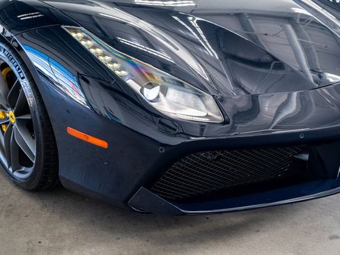 Used 2017 Ferrari 488 Spider image 18