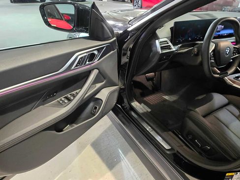 Used 2025 BMW i4 eDrive40 RWD image 19