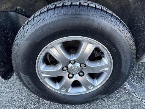 Used 2004 Toyota Highlander 4WD V6 image 10