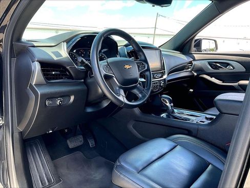 Used 2023 Chevrolet Traverse LT w/ LT Premium Package AWD/4WD image 8